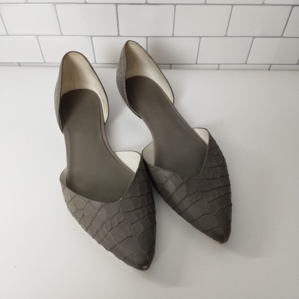 Vince pointed toe Grey Alligator Flats- 9m